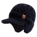 Gorro Tricotado com Protetor de Orelhas | Casualle Winter na cor preto, em fundo branco