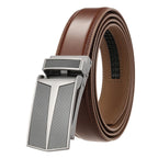 Cinto enrolado com fivela catraca à vista