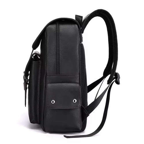 Mochila Casualle Urban II preta com alças marrons