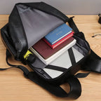 interior da mochila executiva com compartimento para laptop