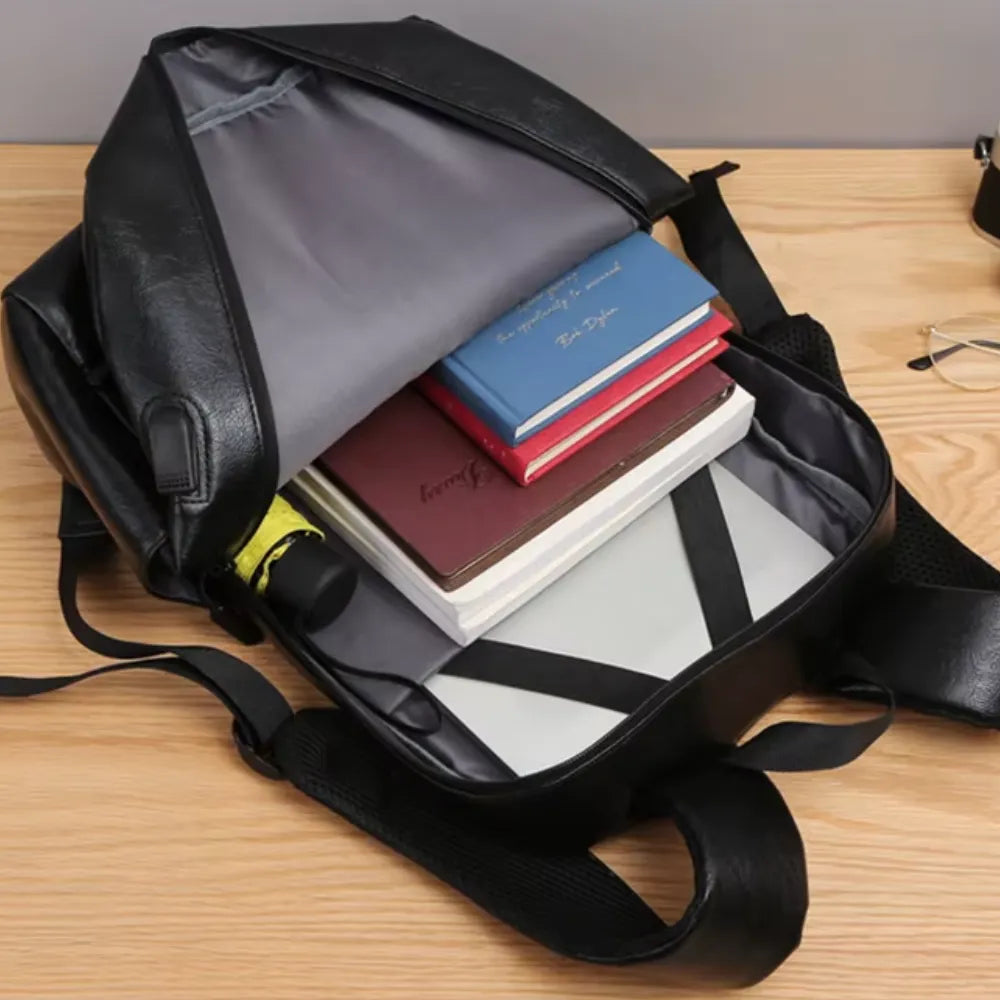 interior da mochila executiva com compartimento para laptop