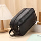 Necessaire de Couro Preto Basicalle | Impermeável | Elegante e Funcional Preto
