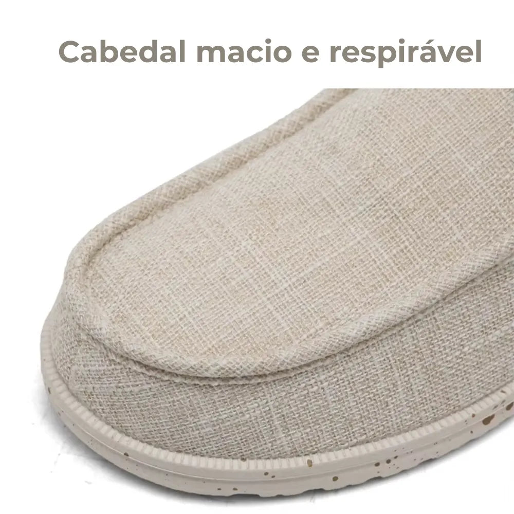 Vista frontal do tênis off white destacando cap toe redondo