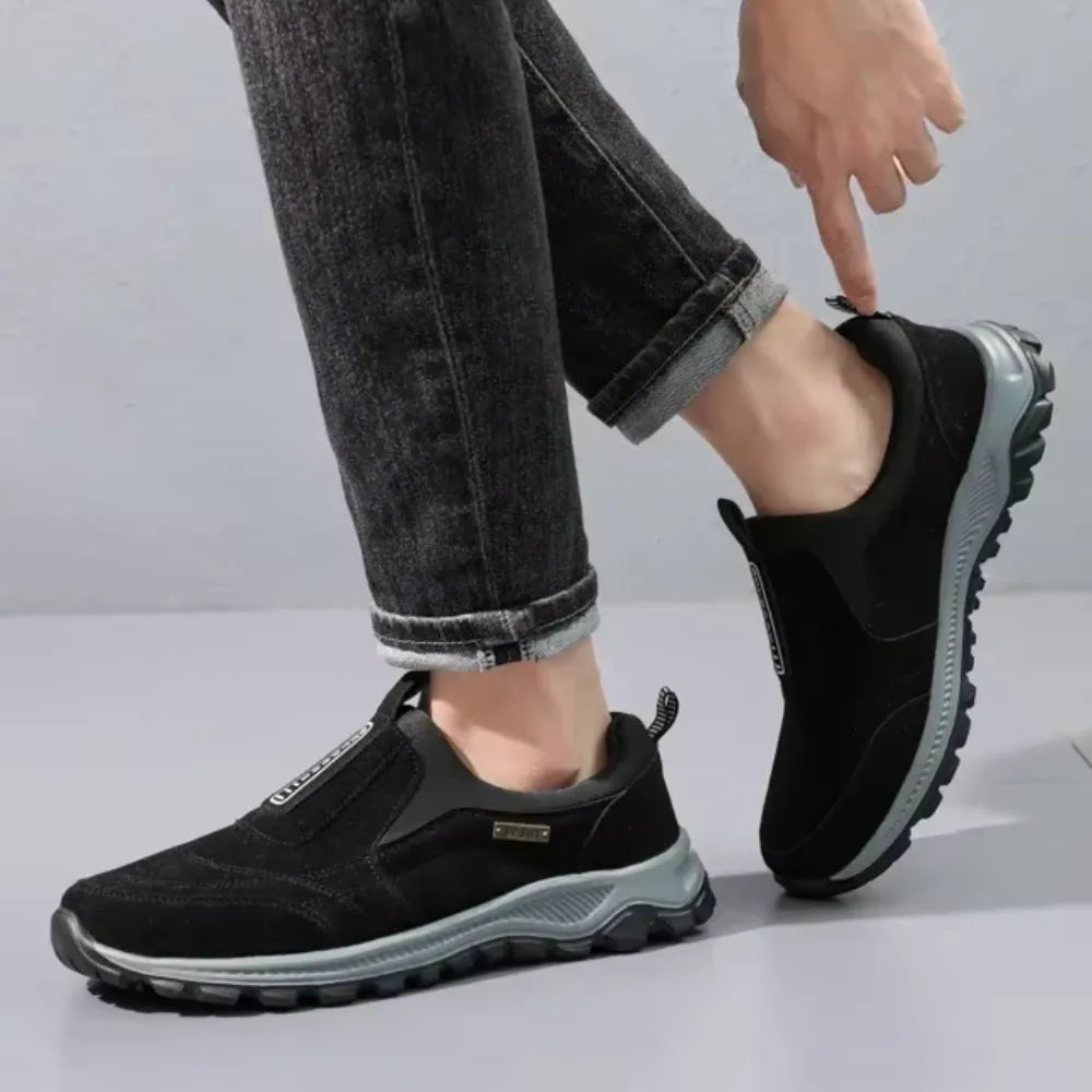 Tênis Casual Masculino Slip-On em Camurça Respirável com Solado Antiderrapante | Basicalle