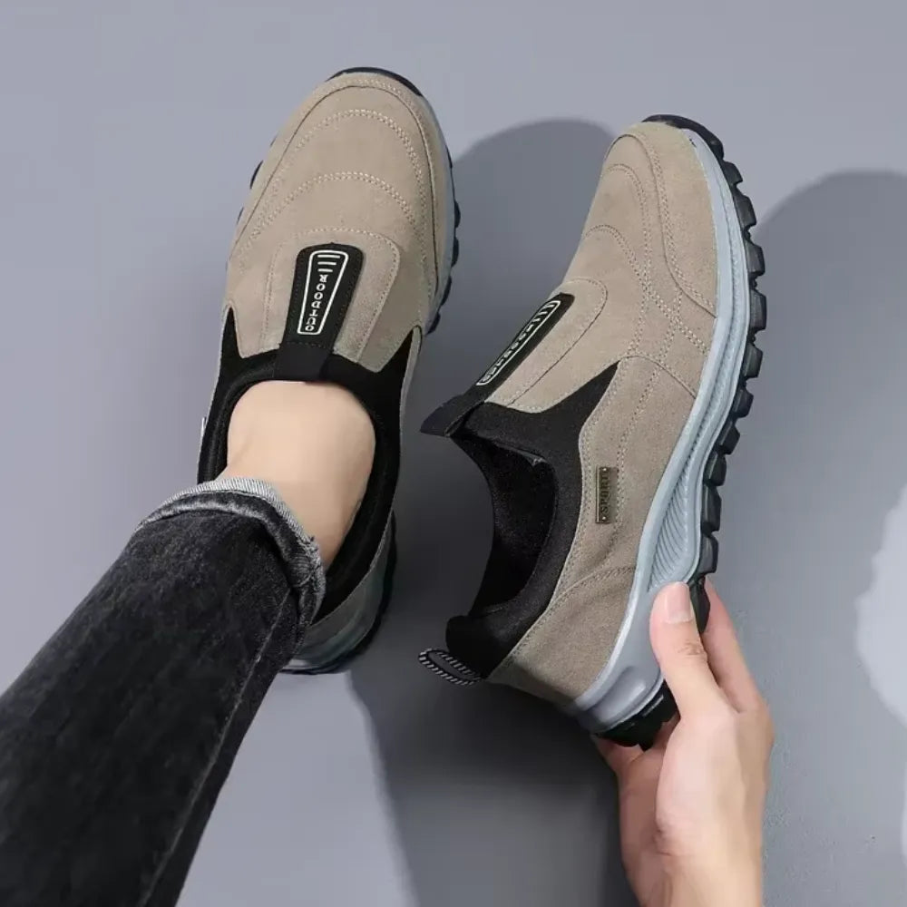 Tênis Casual Masculino Slip-On em Camurça Respirável com Solado Antiderrapante | Basicalle