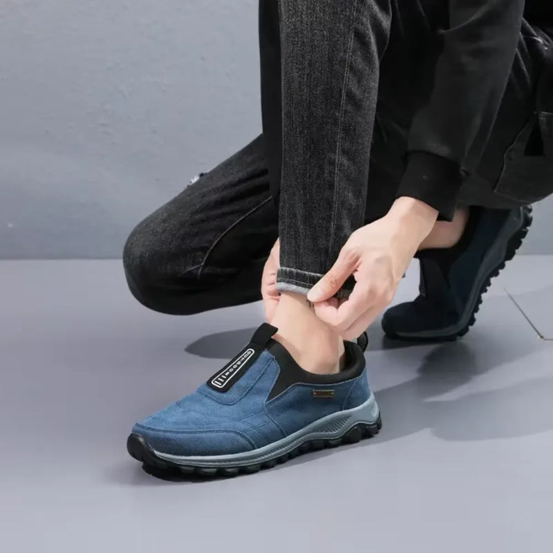 Tênis Casual Masculino Slip-On em Camurça Respirável com Solado Antiderrapante | Basicalle